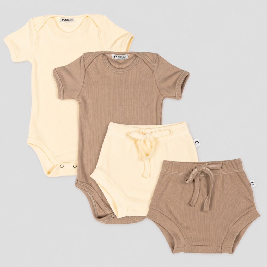 Kit bebê verão canelado com body e short confortável em tons neutros