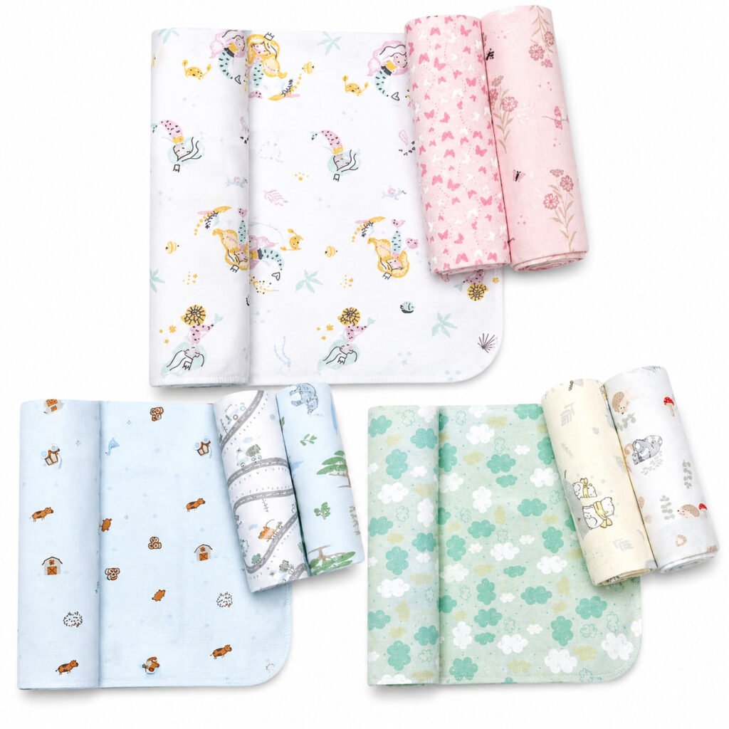 Kit manta cueiro flanelado estampado para bebê com 3 unidades macias